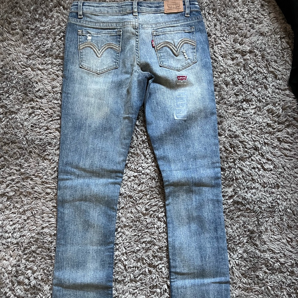 Levi’s skinny distressed jean 16 Regular NWOT